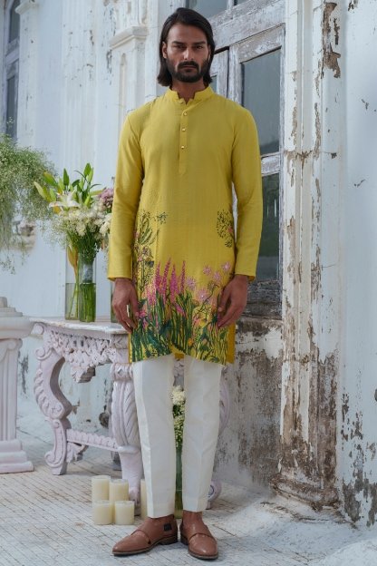 AMRIT DAWANI-THE KURTA CAPSULE